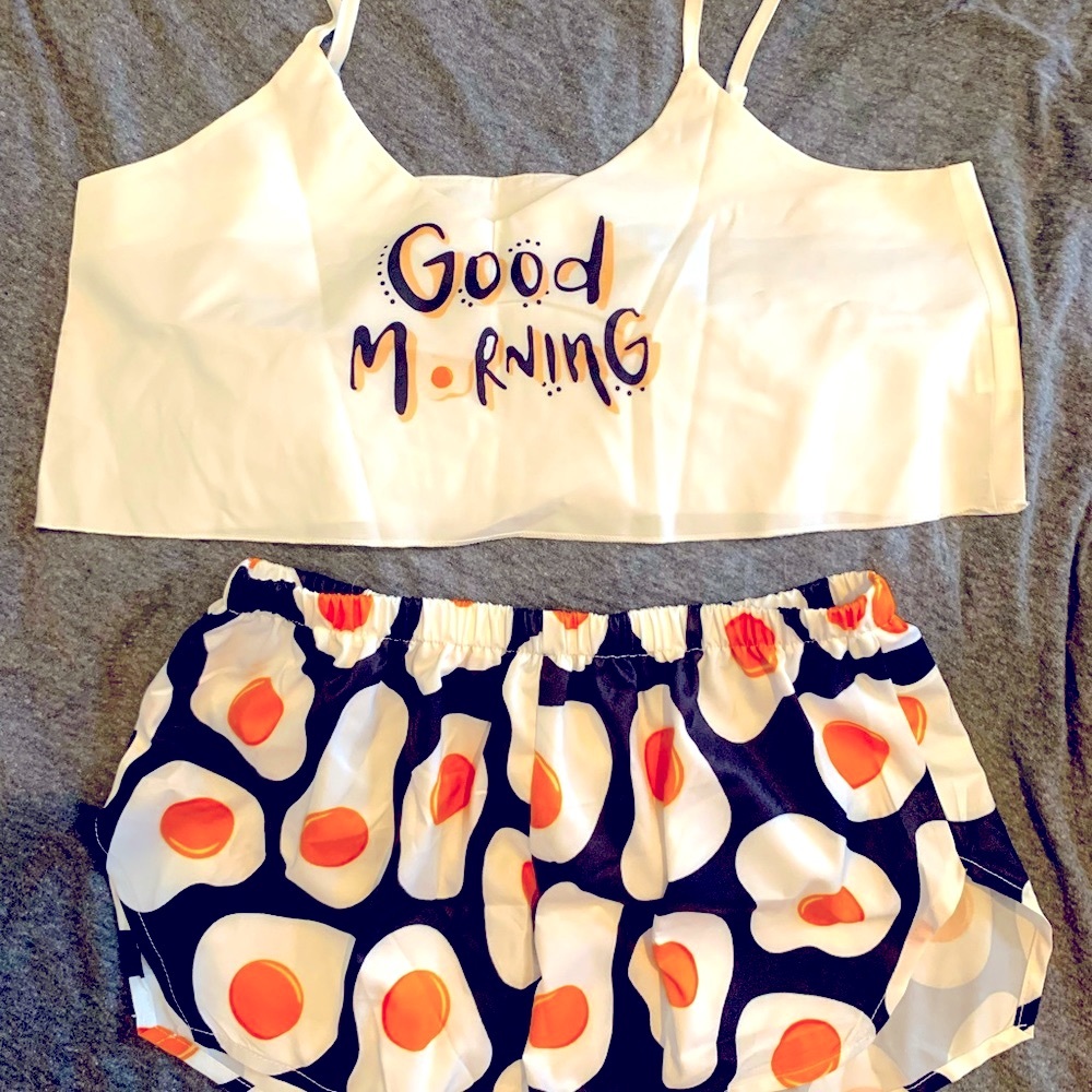 New, never worn pajama set -MEDIUM